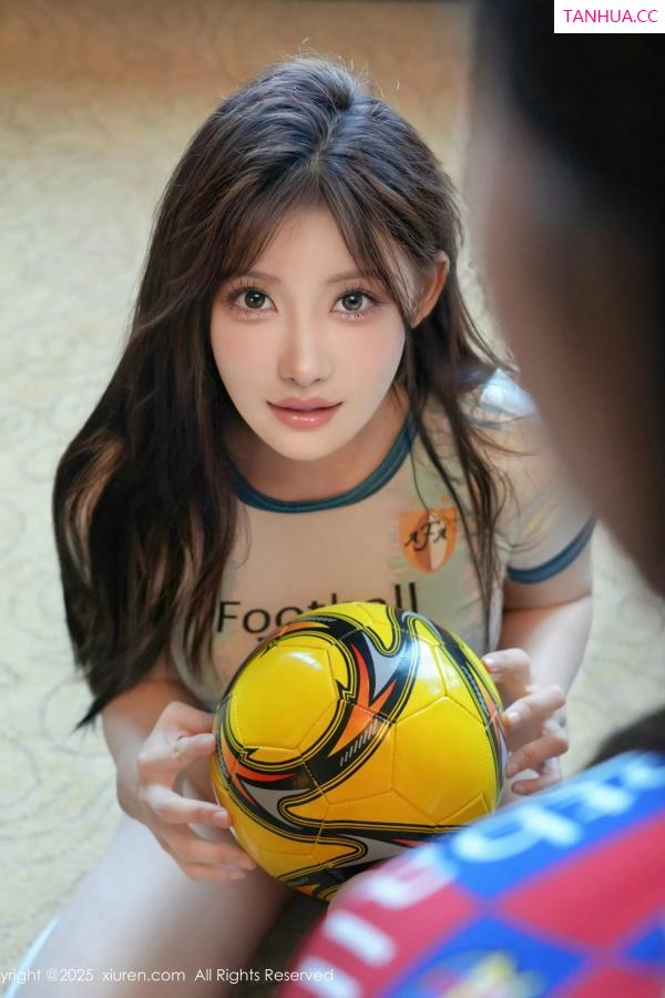   [XiuRen]高清写真图 2025.06.23 No.10447 金允希Yuki 足球宝贝第45张图片